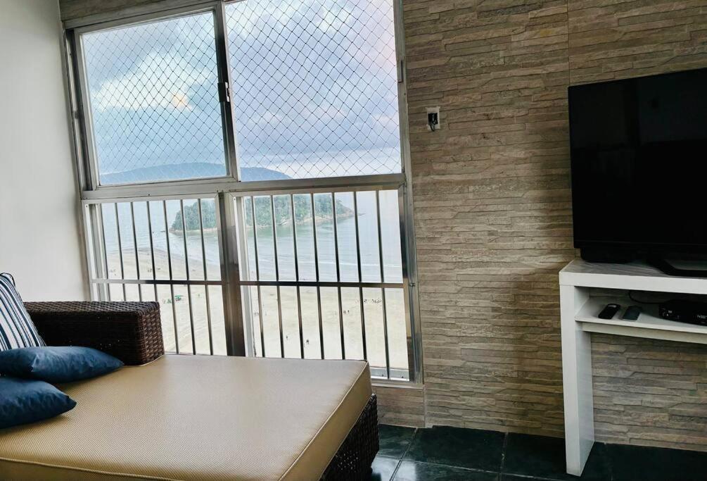 Espacoso Com Vista Deslumbrante